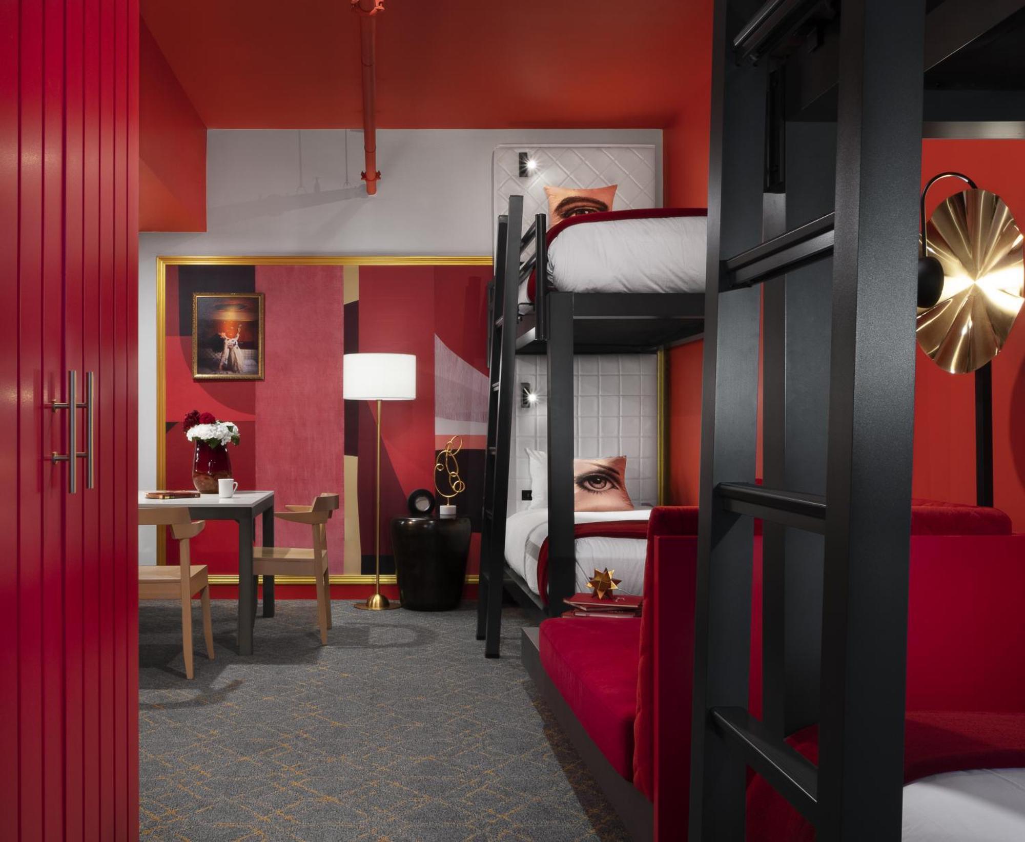 Hotel Angad Arts