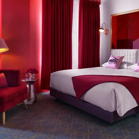 Angad Arts Hotel St Louis, Tapestry Collection By Hilton Saint Louis Exterior photo A room at the hotel