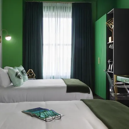 Angad Arts Hotel St Louis, Tapestry Collection By Hilton Saint Louis Exterior photo A room at the hotel