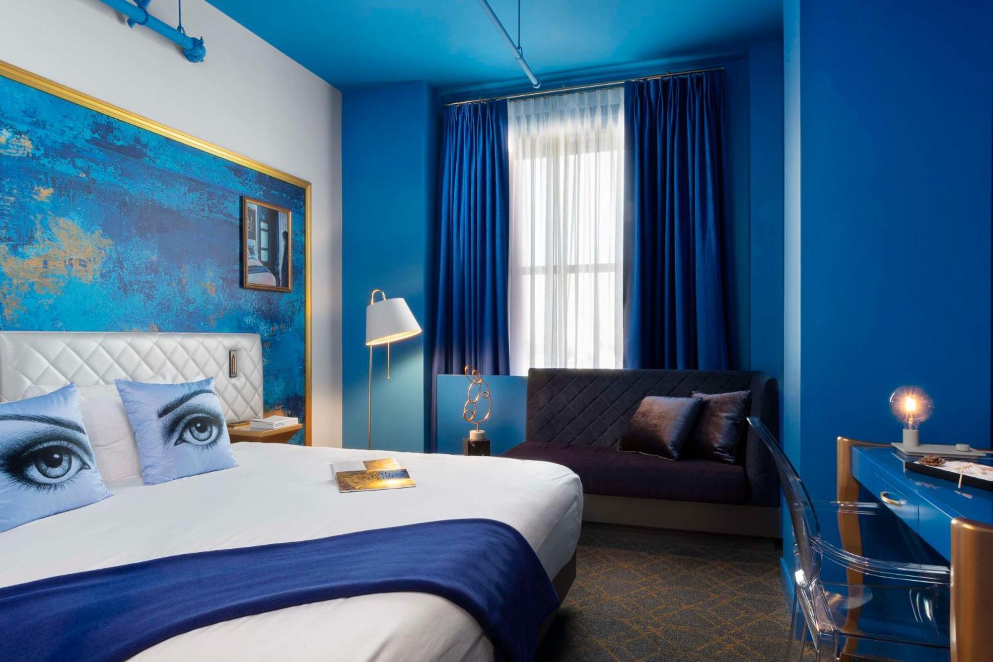 Angad Arts St Louis, Tapestry Collection By Hilton