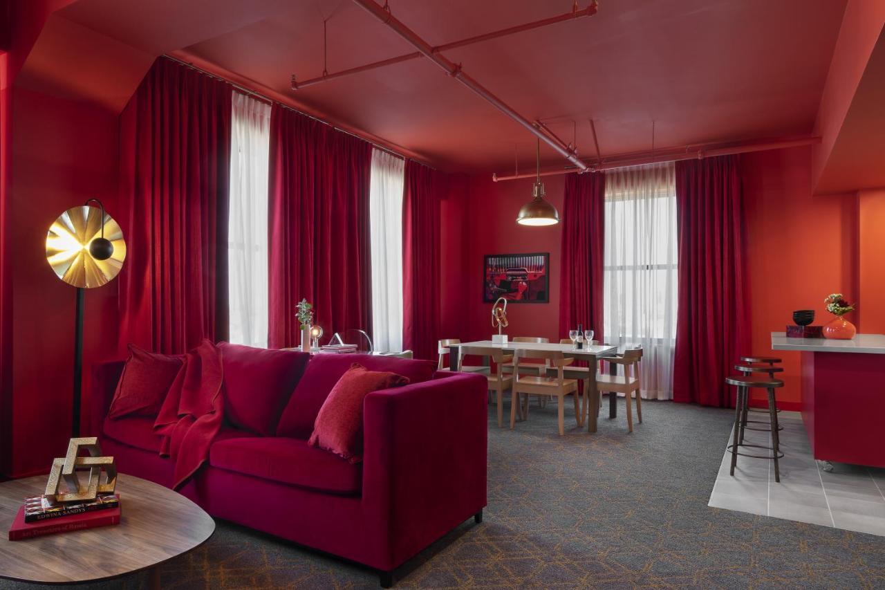 Angad Arts St Louis, Tapestry Collection By Hilton Saint-Louis